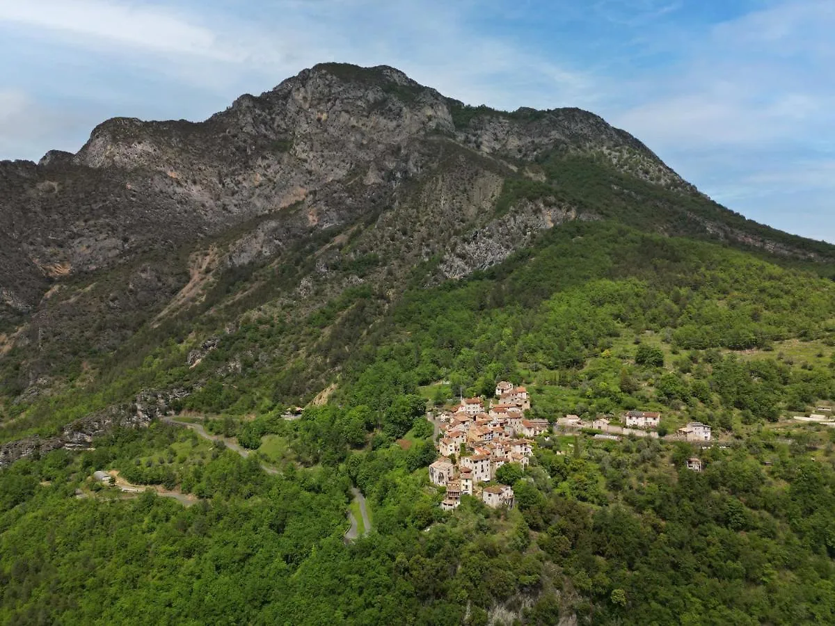 Auberge De Calendal Hotel Aiglun  Aiglun (Alpes-Maritimes)