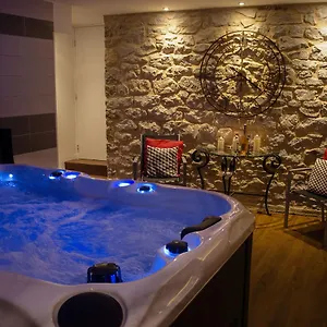 *** Hotel Logis Aux Berges De L'aveyron Francia
